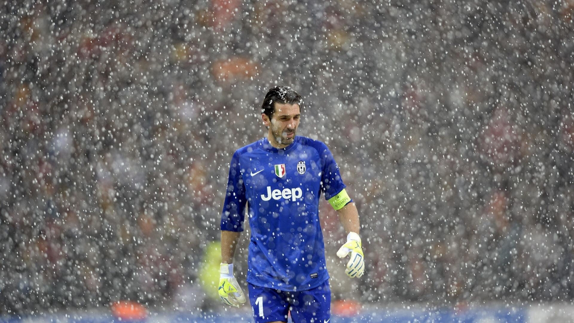 星空体育平台官网-外教带队风格与球队适应性矛盾，外教团队对训练的要求很高