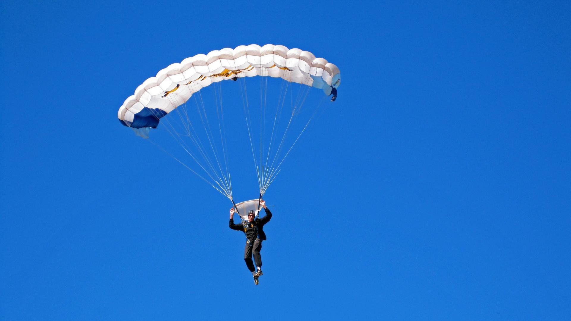 搏击台上选手竞技水平持续提升，搏击展示