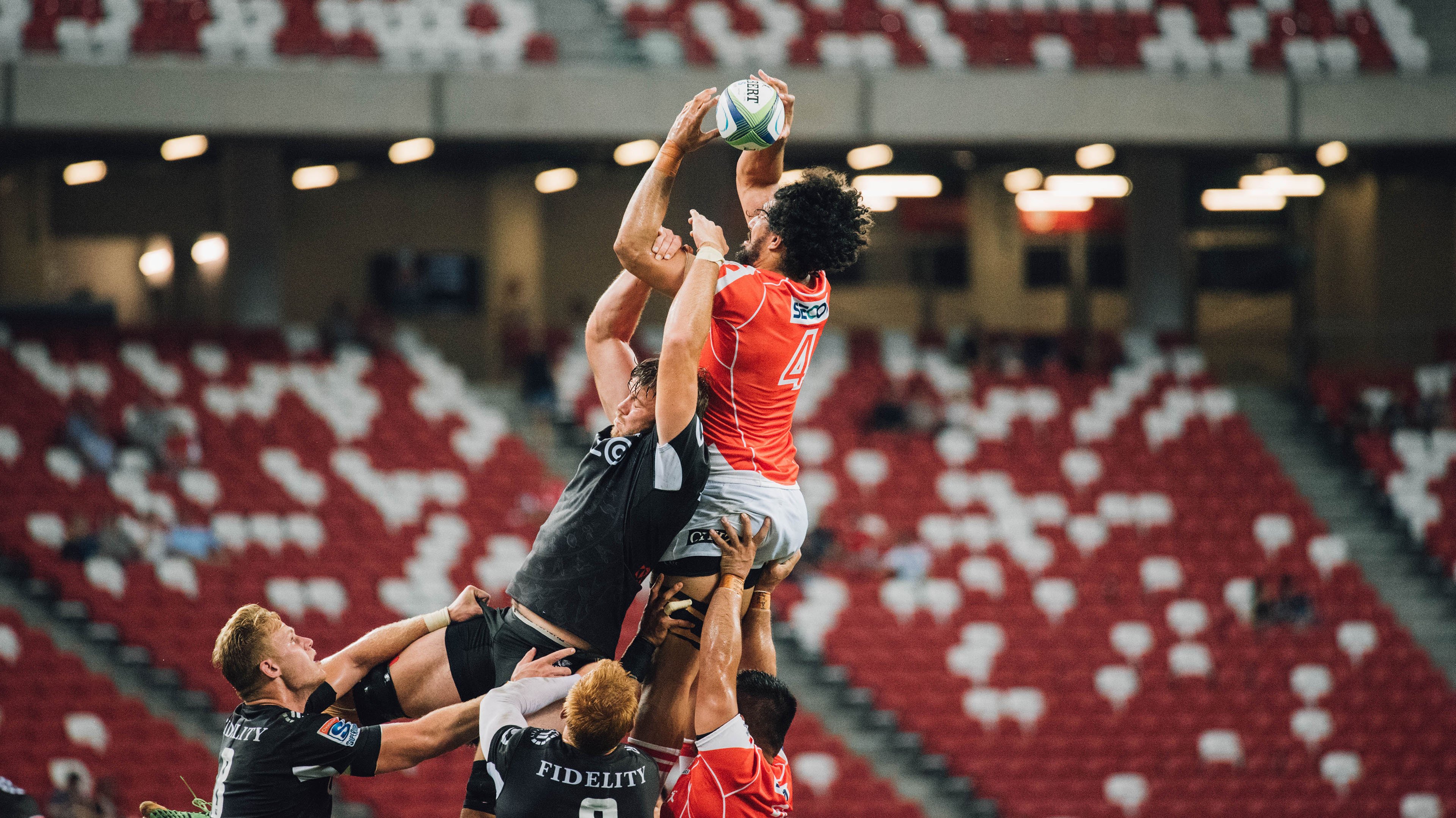 先锋球员归队，主教练信心大增，先锋球馆