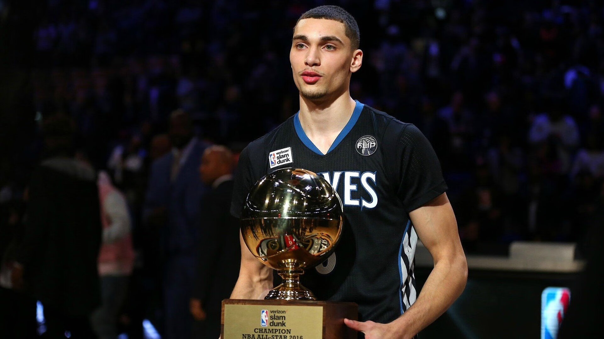 中国足球比赛中的‘逆境翻盘’案例剖析